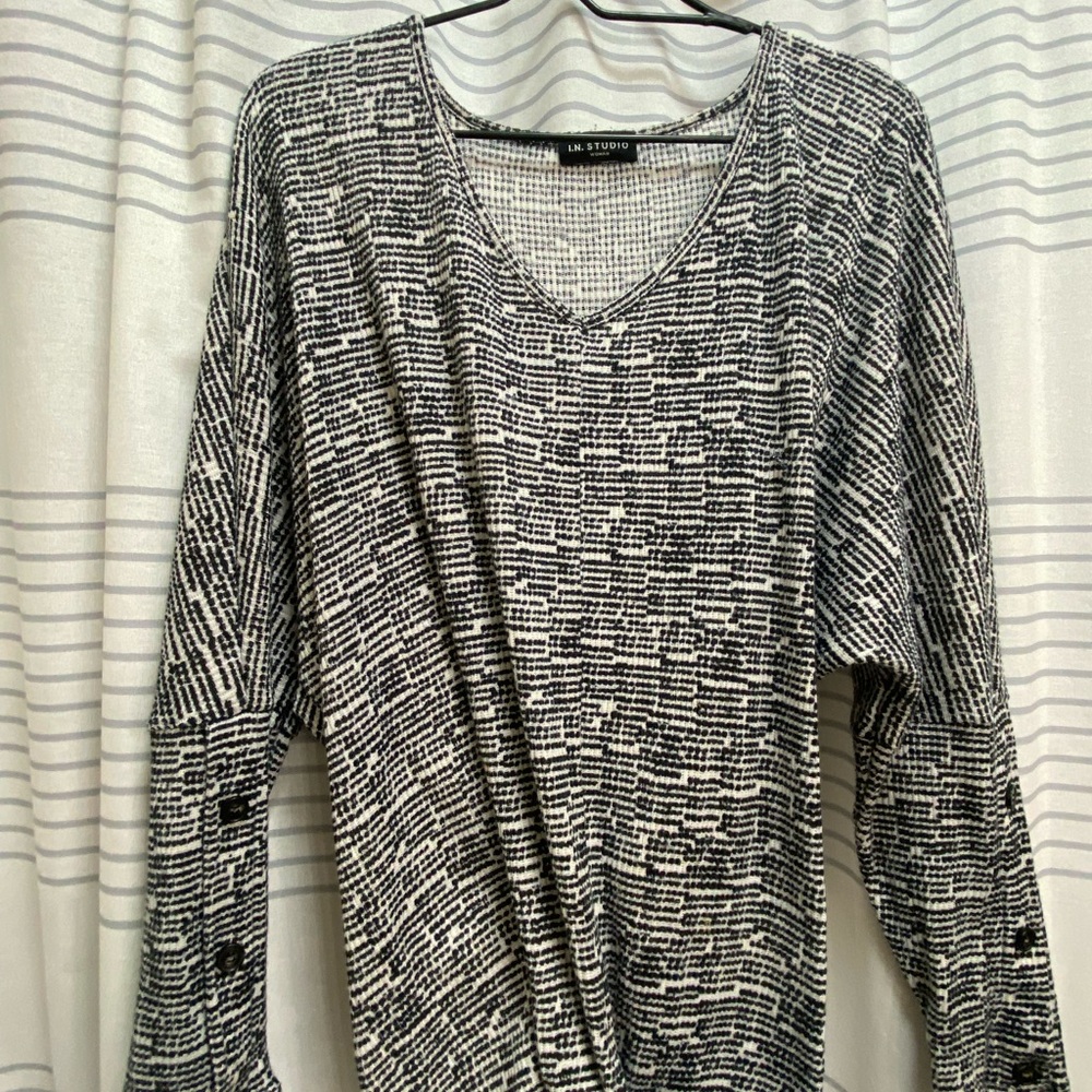 I.N. Studio B&W Knit Top